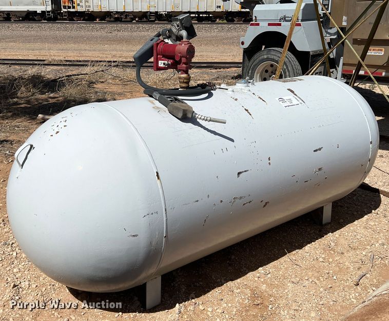 image for item DR5623 Lubbock  fuel tank