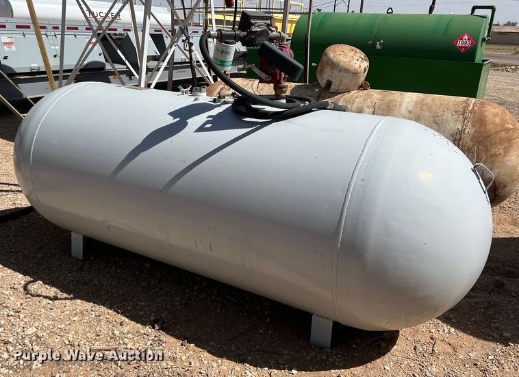 image for item DR5623 Lubbock  fuel tank