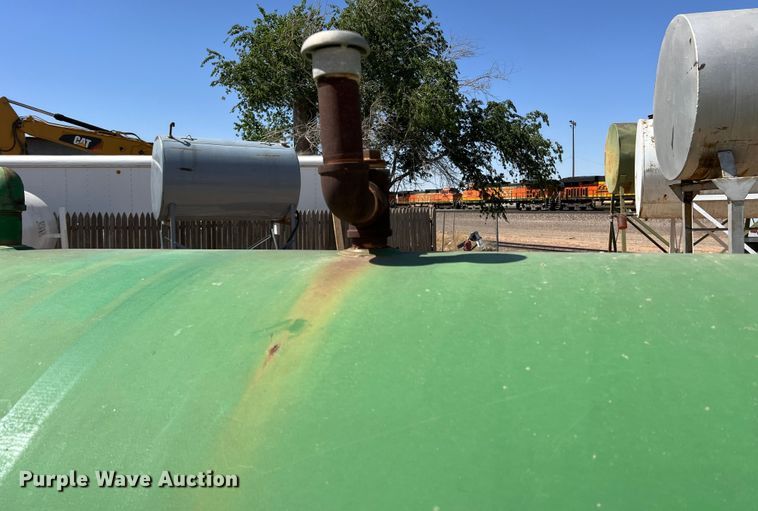 image for item DR5624 Fuel tank