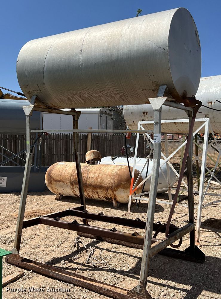 image for item DR5625 Fuel tank