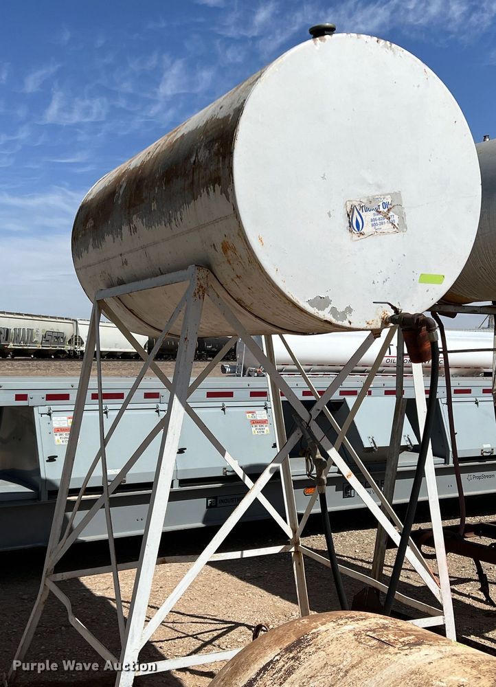 image for item DR5626 Fuel tank