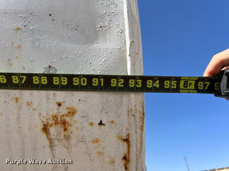 image for item DR5626 Fuel tank