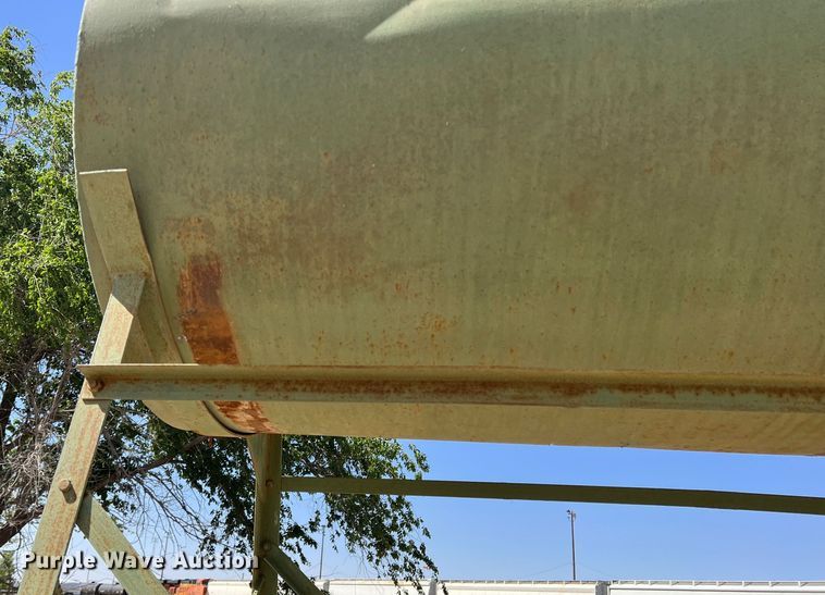 image for item DR5627 Fuel tank