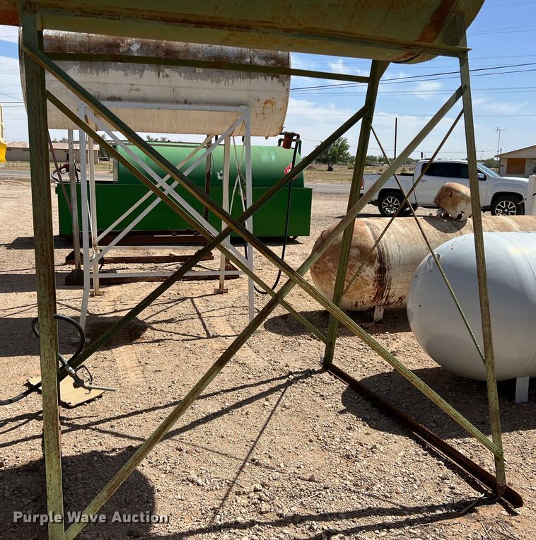 image for item DR5627 Fuel tank