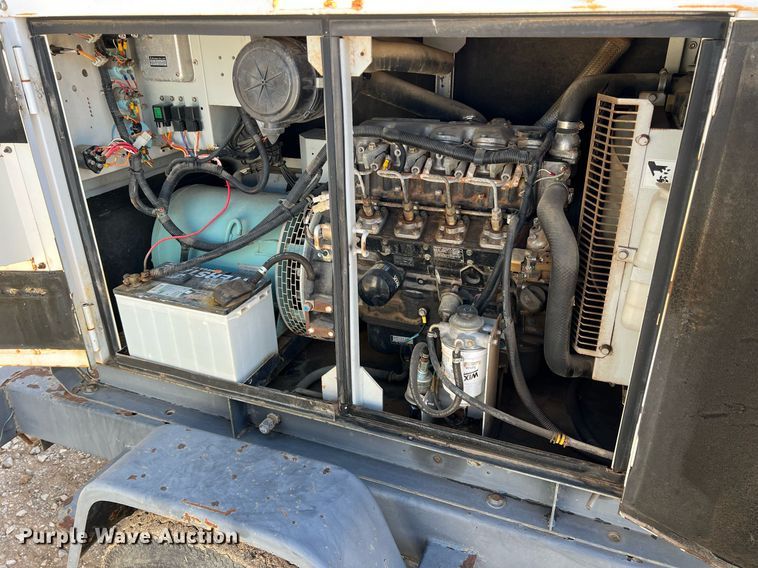 image for item DR5633 Whisperwatt DCA-25SSIU2  generator