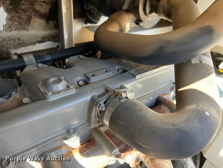 image for item DR5634 Whisperwatt DCA-25SSIU2  generator