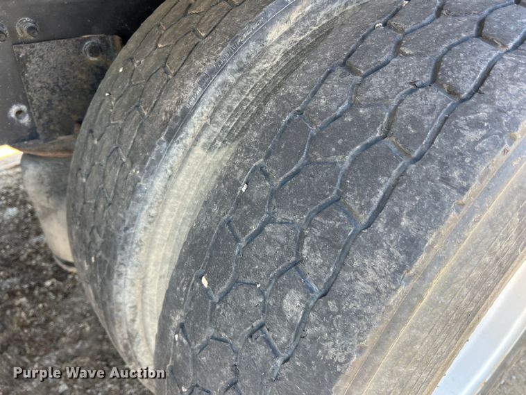 image for item DR5635 2007 Freightliner Business Class M2  dump truck