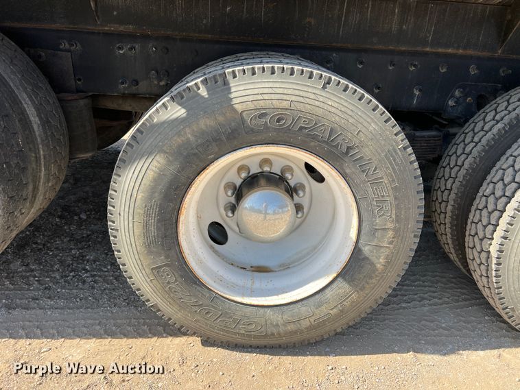 image for item DR5635 2007 Freightliner Business Class M2  dump truck