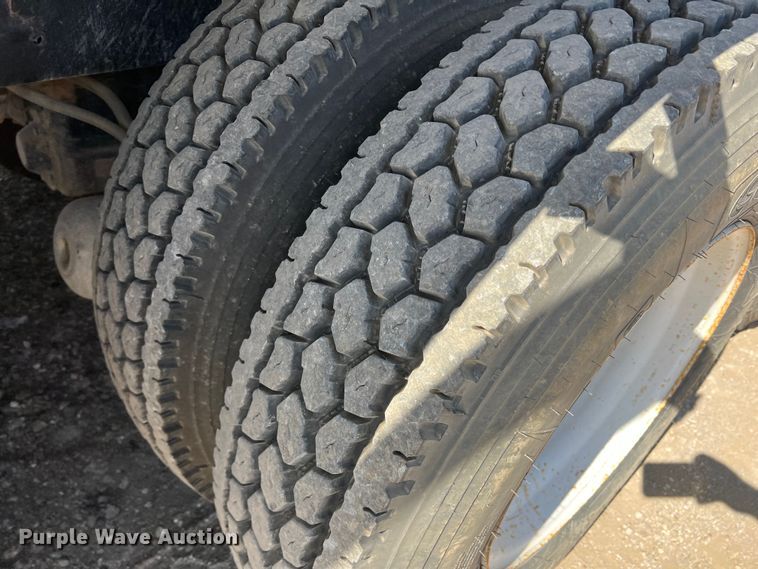 image for item DR5635 2007 Freightliner Business Class M2  dump truck