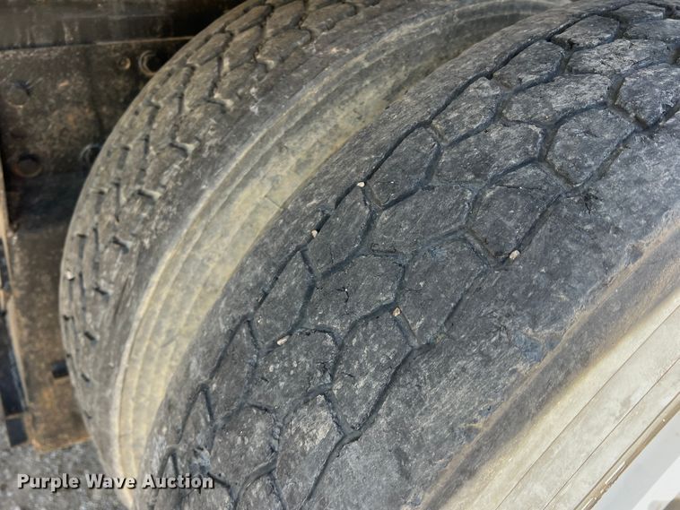 image for item DR5635 2007 Freightliner Business Class M2  dump truck