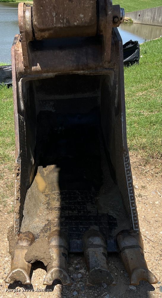 image for item DR5639 2008 Link Belt 330LX  excavator