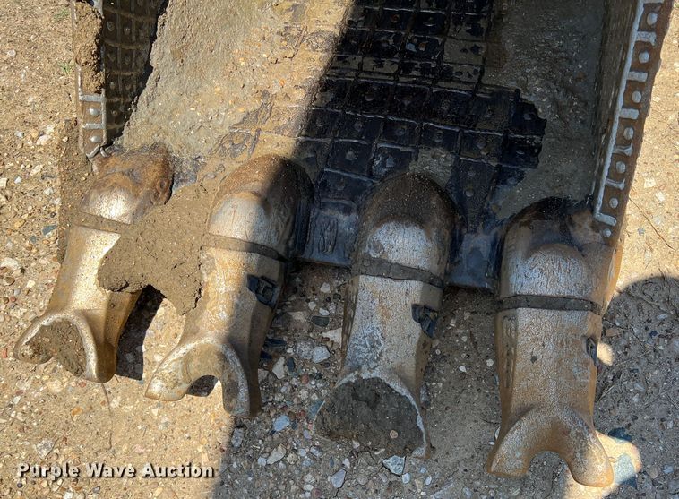 image for item DR5639 2008 Link Belt 330LX  excavator