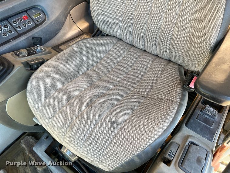 image for item DR5639 2008 Link Belt 330LX  excavator