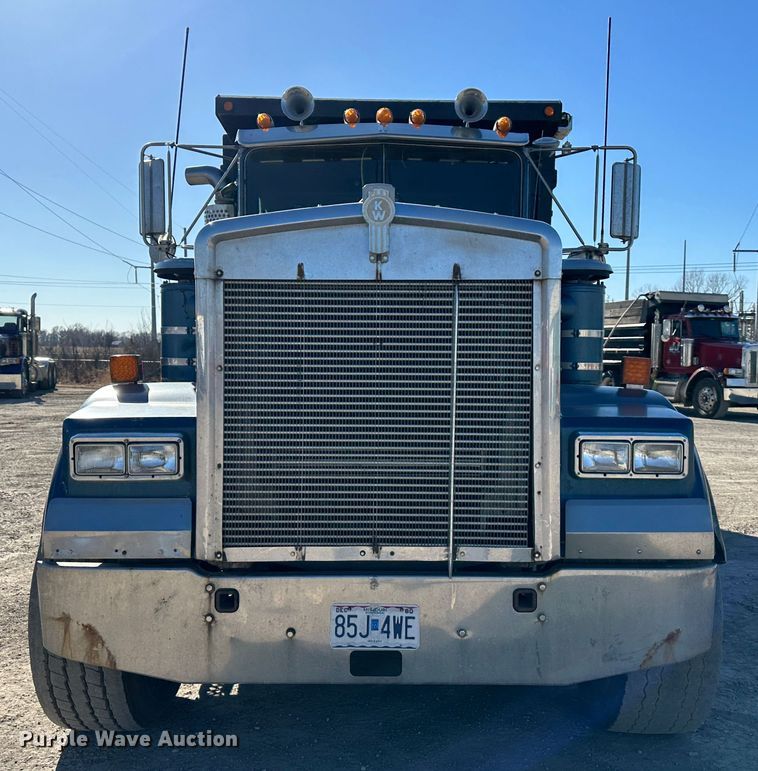 image for item DR6042 1998 Kenworth W900  dump truck