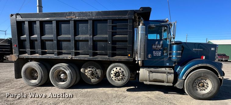 image for item DR6042 1998 Kenworth W900  dump truck