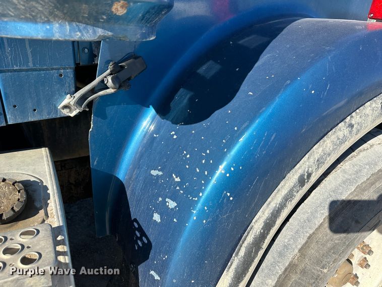 image for item DR6042 1998 Kenworth W900  dump truck