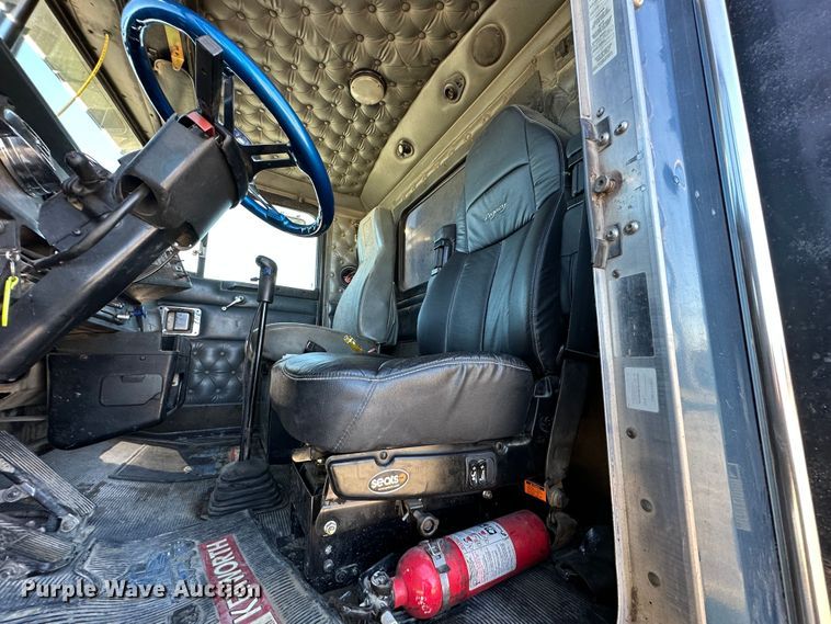 image for item DR6042 1998 Kenworth W900  dump truck