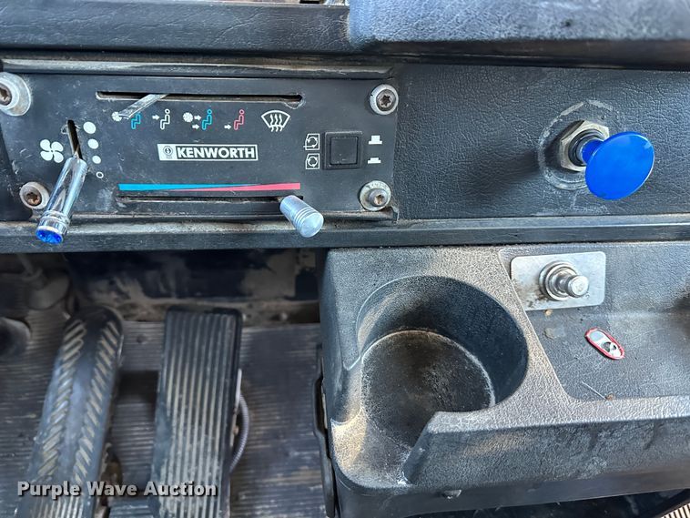 image for item DR6042 1998 Kenworth W900  dump truck