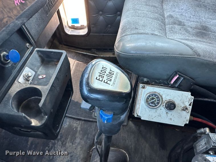 image for item DR6042 1998 Kenworth W900  dump truck