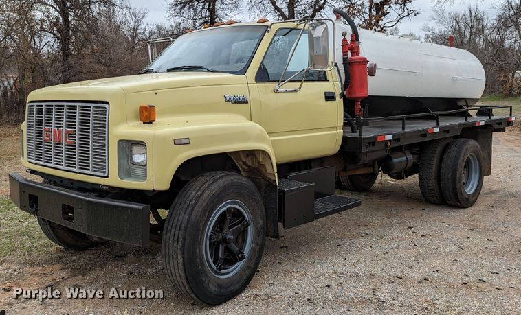 image for item DR6836 1990 GMC TopKick C6000  vacuum truck