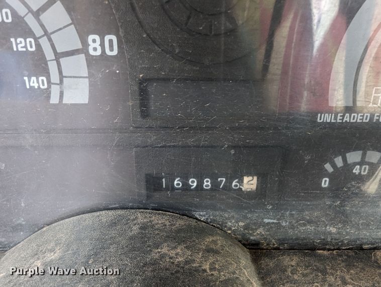 image for item DR6836 1990 GMC TopKick C6000  vacuum truck