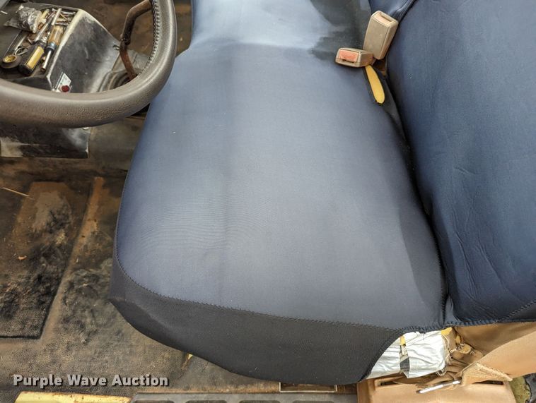 image for item DR6836 1990 GMC TopKick C6000  vacuum truck