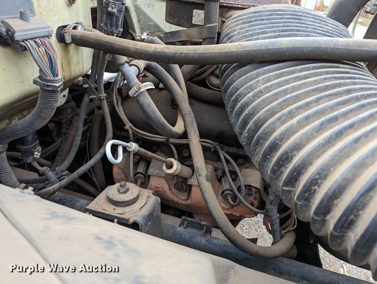 image for item DR6836 1990 GMC TopKick C6000  vacuum truck