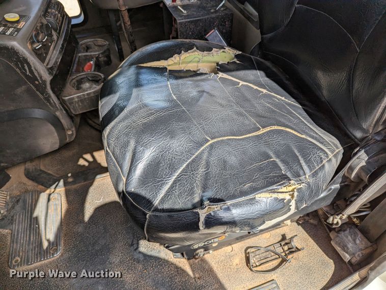 image for item DR6933 2002 Mack CH613  dump truck