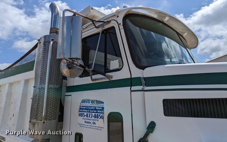 image for item DR6933 2002 Mack CH613  dump truck