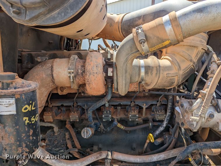 image for item DR6933 2002 Mack CH613  dump truck