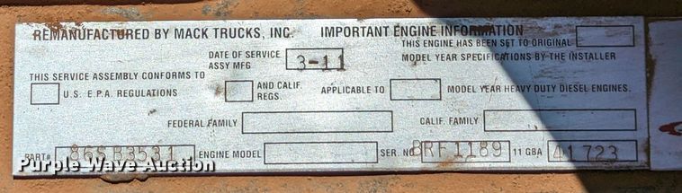 image for item DR6933 2002 Mack CH613  dump truck