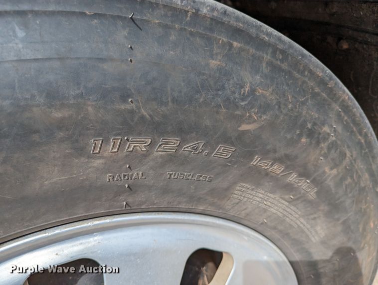 image for item DR6933 2002 Mack CH613  dump truck