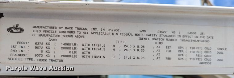 image for item DR6933 2002 Mack CH613  dump truck