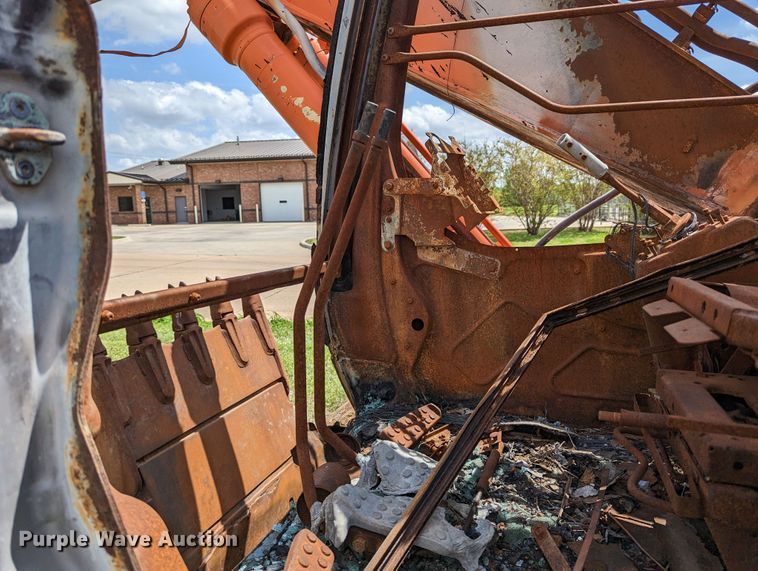 image for item DR6936 2004 Hitachi ZX160LC  excavator