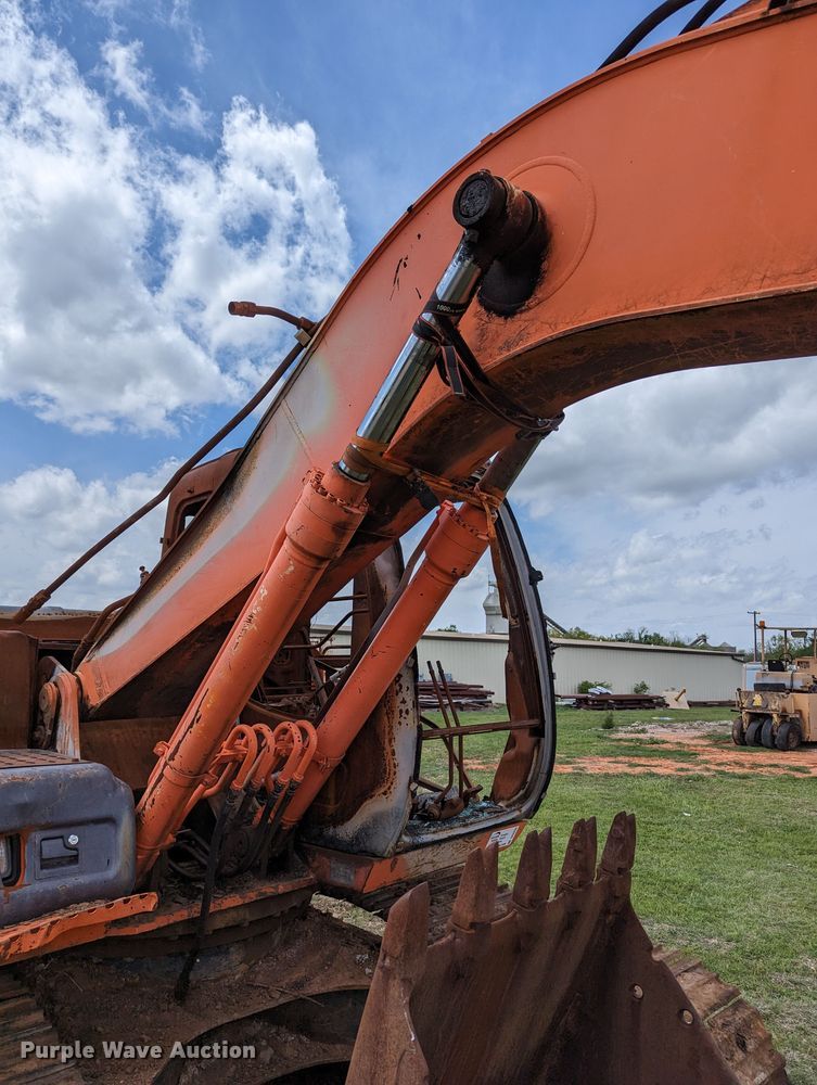 image for item DR6936 2004 Hitachi ZX160LC  excavator