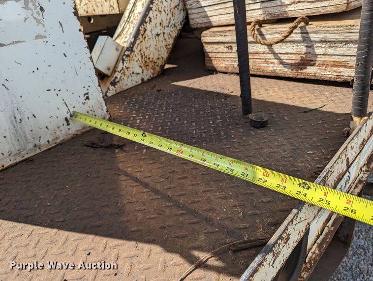 image for item DR6939 2007 International 4300  bucket truck