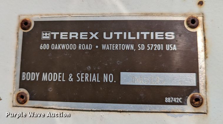 image for item DR6939 2007 International 4300  bucket truck