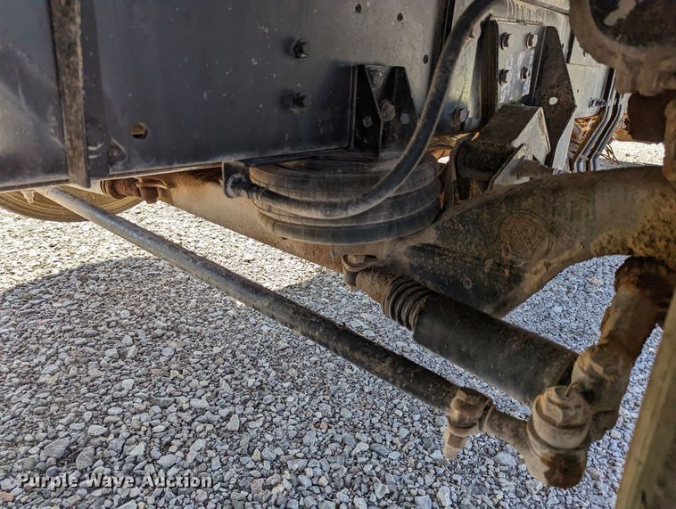 image for item DR6943 2001 Freightliner FLD 120  dump truck