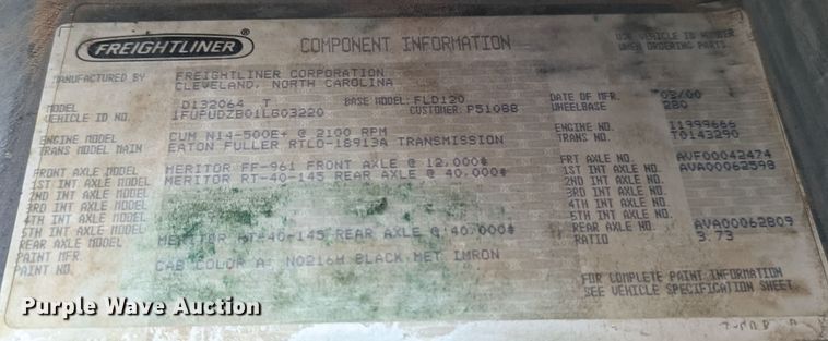 image for item DR6943 2001 Freightliner FLD 120  dump truck