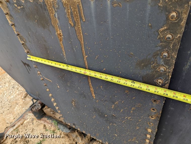 image for item DR6947 Frac tank