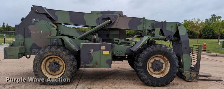 image for item DR6948 1991 SkyTrak 6000M  telehandler