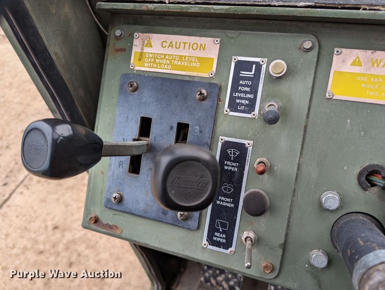 image for item DR6948 1991 SkyTrak 6000M  telehandler