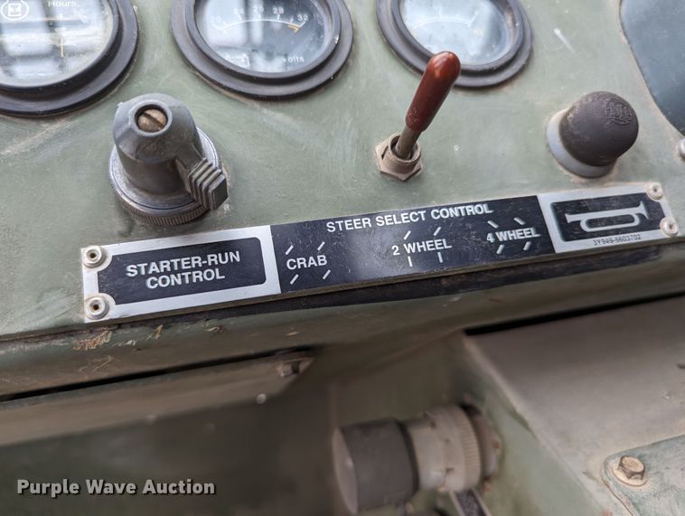 image for item DR6948 1991 SkyTrak 6000M  telehandler