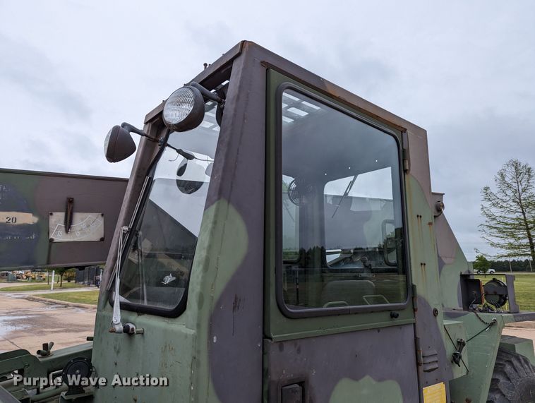 image for item DR6948 1991 SkyTrak 6000M  telehandler