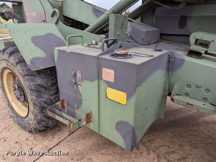 image for item DR6948 1991 SkyTrak 6000M  telehandler