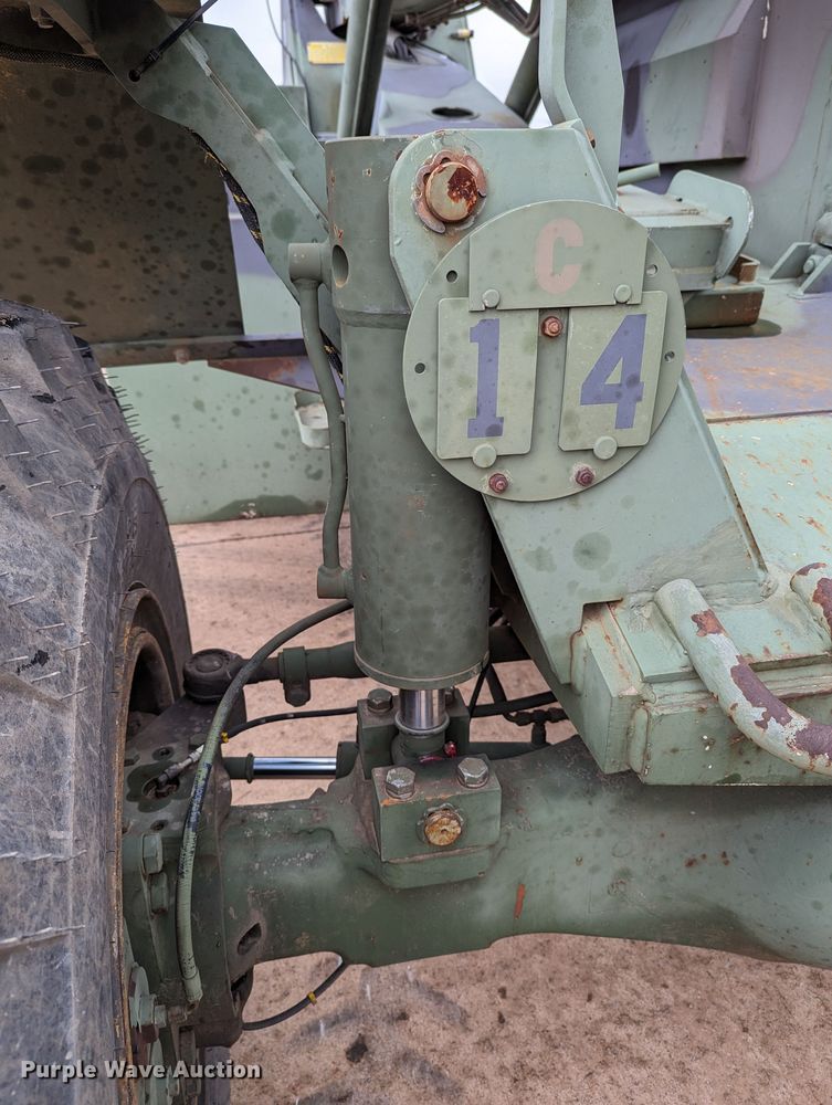 image for item DR6948 1991 SkyTrak 6000M  telehandler