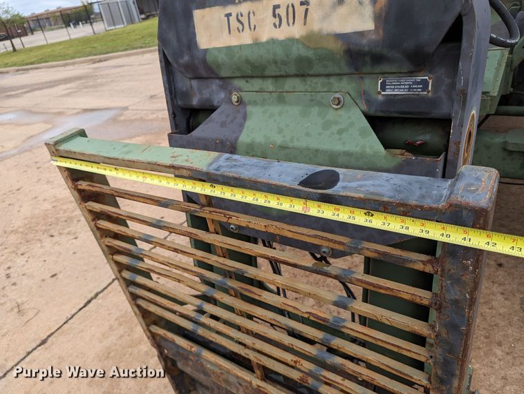 image for item DR6948 1991 SkyTrak 6000M  telehandler