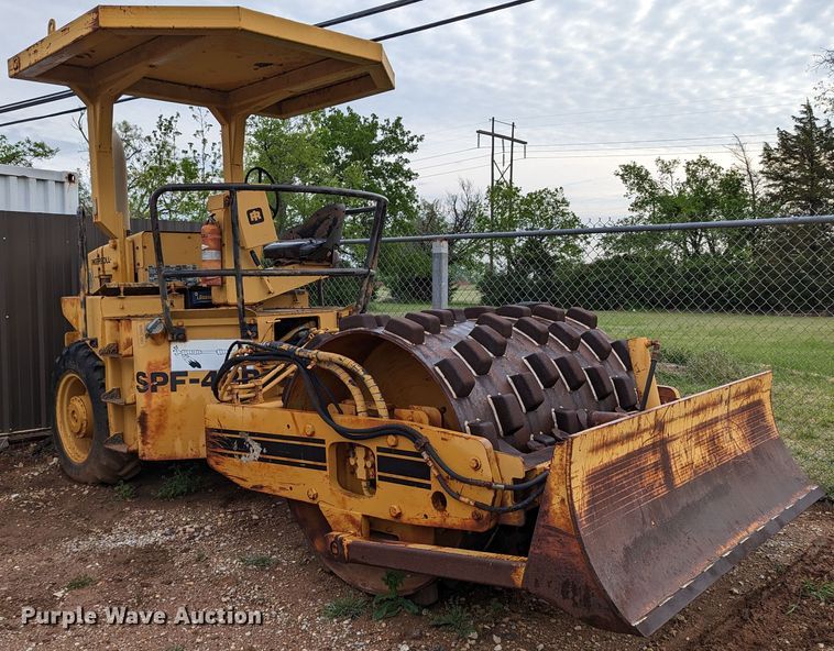 image for item DR6949 1986 Ingersoll Rand SPF-48B  single drum vibratory roller