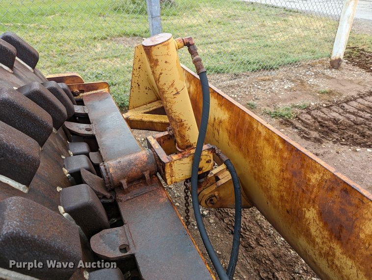 image for item DR6949 1986 Ingersoll Rand SPF-48B  single drum vibratory roller