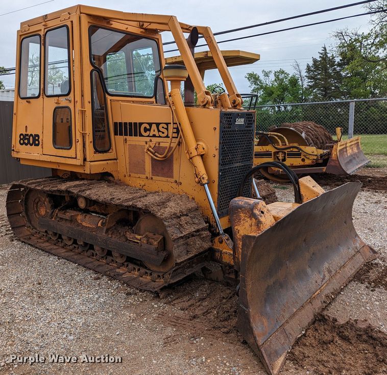 image for item DR6950 1980 Case 850B  dozer